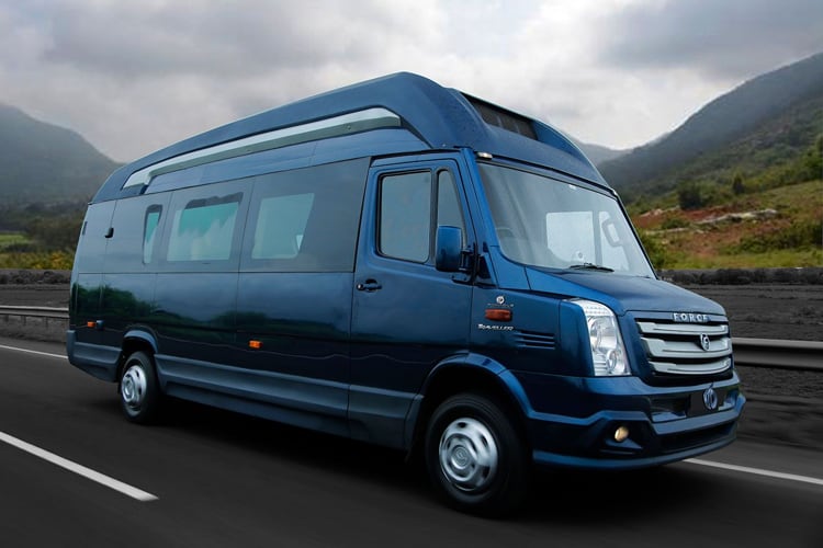 Benefits of Minibus Hire With the Driver