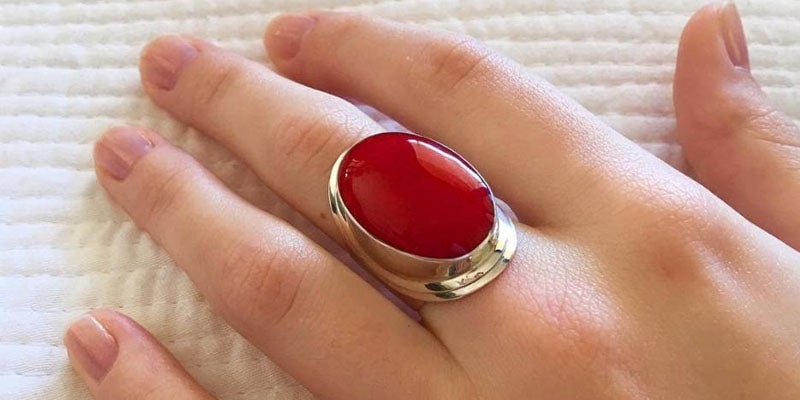 Ruby stone boost of self-confidence